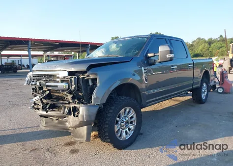 2022 Ford F-250 Limited из США, поврежденный, VIN 1FT7W2BT6NEF97861